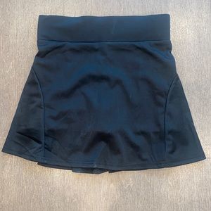 Athletic Skort in Black. Size S. Never Worn.